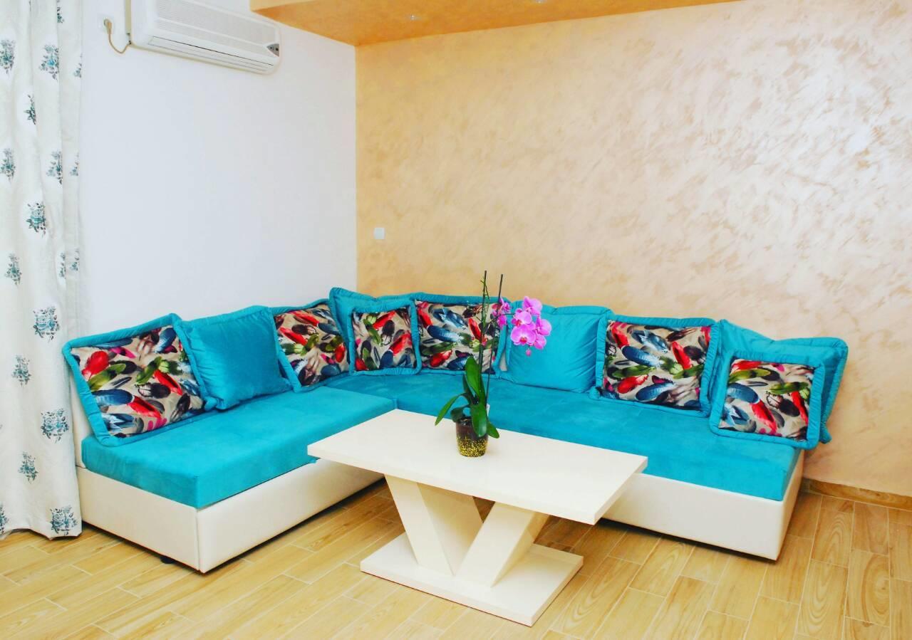 Apartments Kuc Tivat Exterior foto